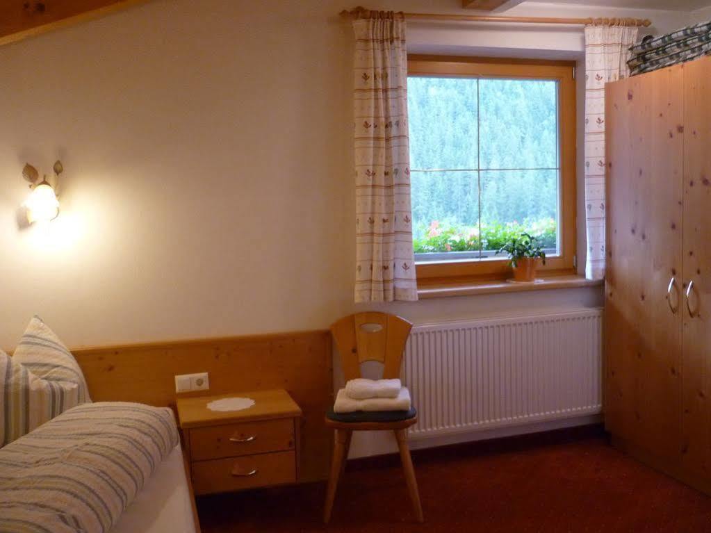 Haus Bergzauber Apartment Neustift im Stubaital Ngoại thất bức ảnh